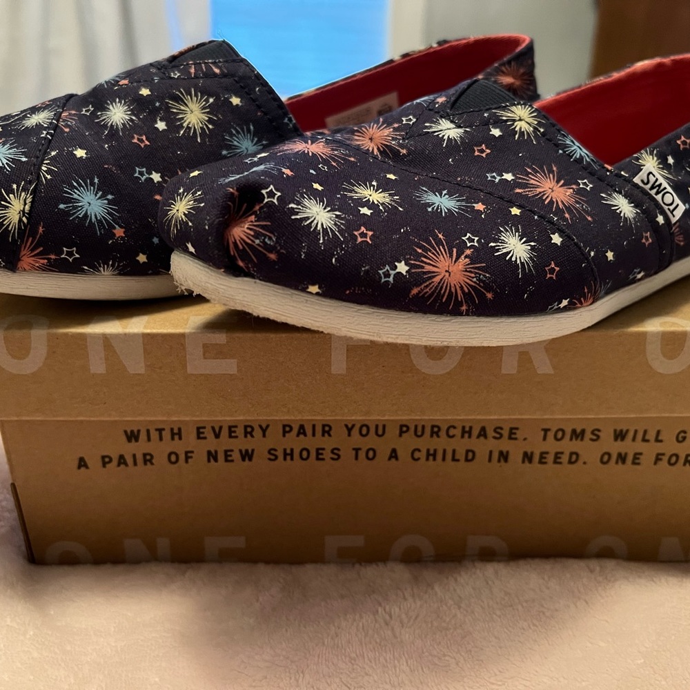 Toms